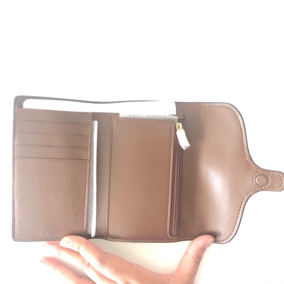 Coach Jade Medium Envelope Wallet White Purse - Picture 4 of 4